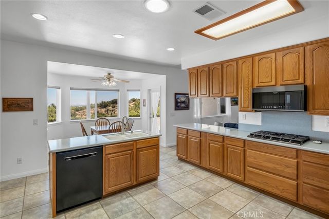 8727 Wintergreen, Pinon Hills, CA 92372