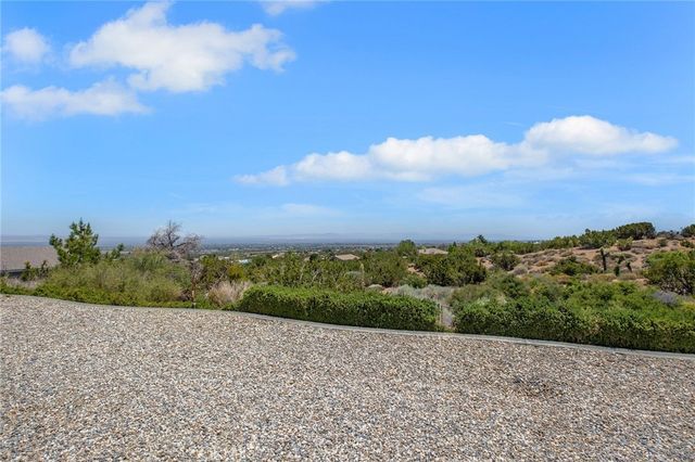 8727 Wintergreen, Pinon Hills, CA 92372