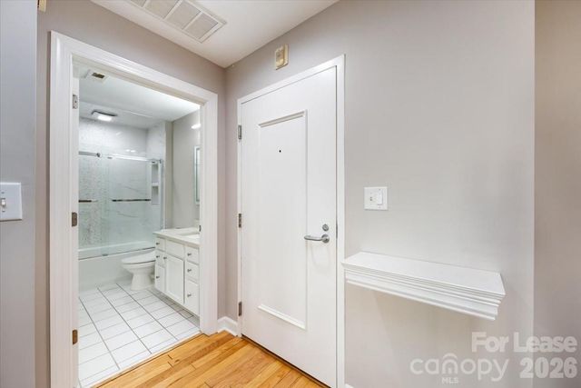 718 Trade Street 204, Charlotte, NC 28202