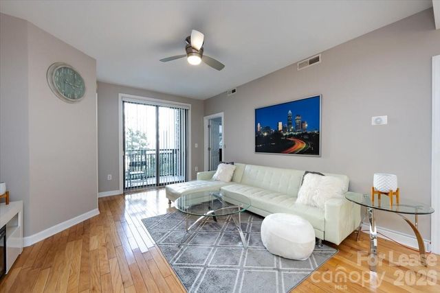 718 Trade Street 204, Charlotte, NC 28202