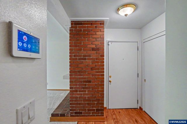 2465 Crestview Dr S, Salem, OR 97302