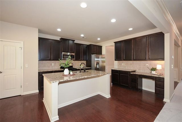 140 Cornerstone Circle, Woodstock, GA 30188