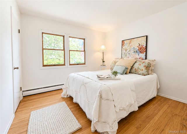 34 Barrett Avenue, Bayport, NY 11705