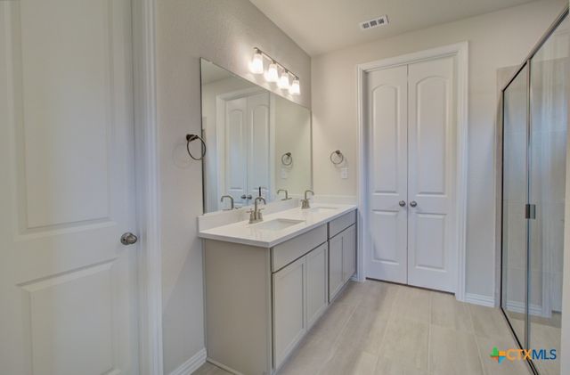 927 Creek Bed Drive, New Braunfels, TX 78130