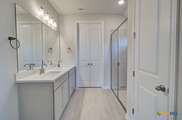 927 Creek Bed Drive, New Braunfels, TX 78130