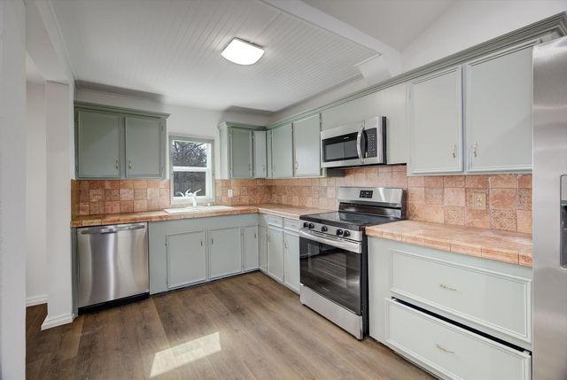 158 E 7th Street, Trinity, TX 75862