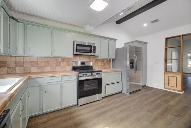 158 E 7th Street, Trinity, TX 75862