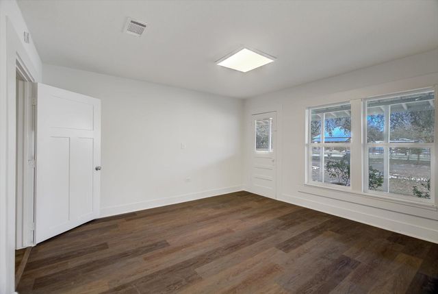 158 E 7th Street, Trinity, TX 75862