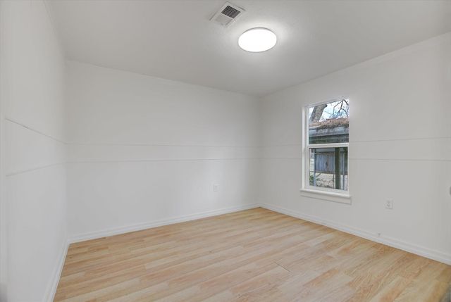 158 E 7th Street, Trinity, TX 75862