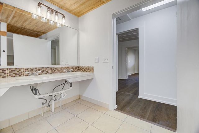 158 E 7th Street, Trinity, TX 75862