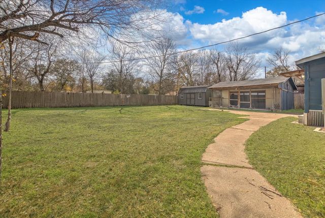 158 E 7th Street, Trinity, TX 75862