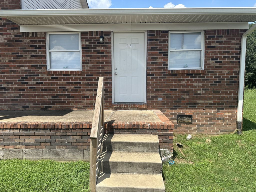 410 Manor Dr Apt A6, Lawrenceburg, TN 38464