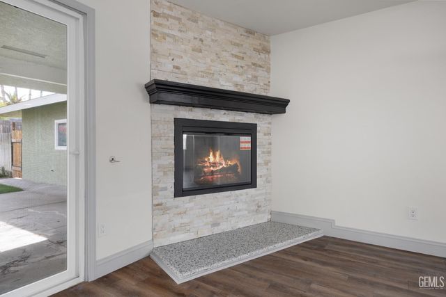 405 Pilgrim Avenue, Taft, CA 93268