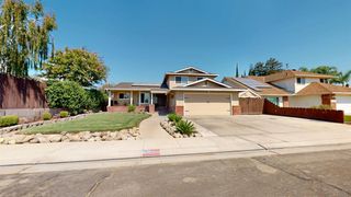 1744 Hyde Park Ln, Manteca, CA 95336