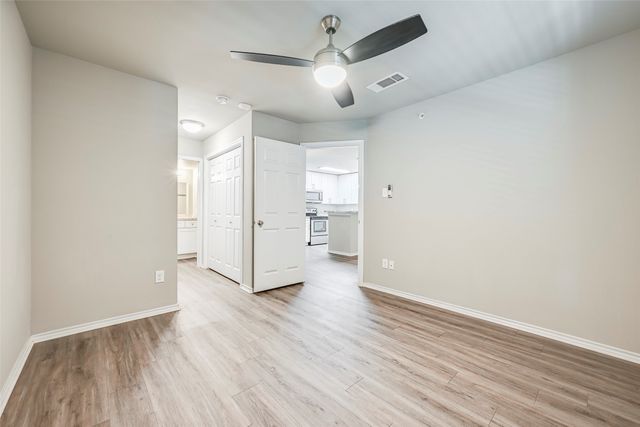 6108 Abrams Road 512, Dallas, TX 75231
