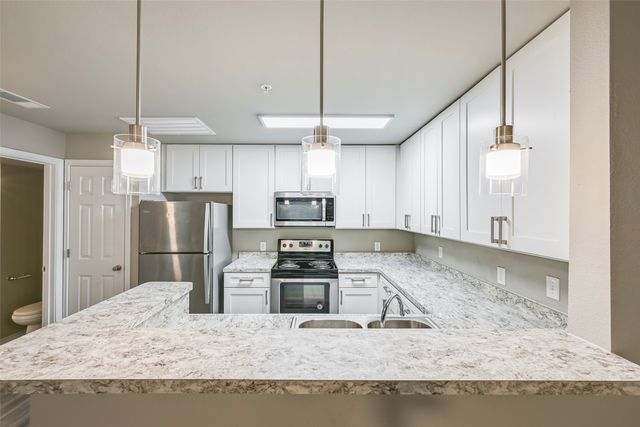 6108 Abrams Road 512, Dallas, TX 75231