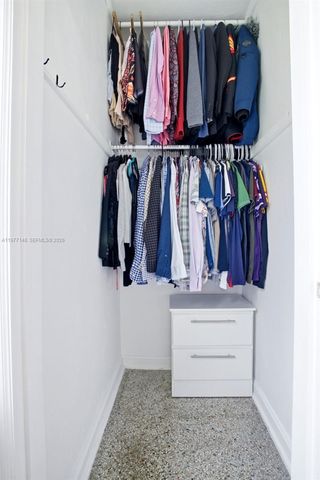 1455 NE 180th St, North Miami Beach, FL 33162