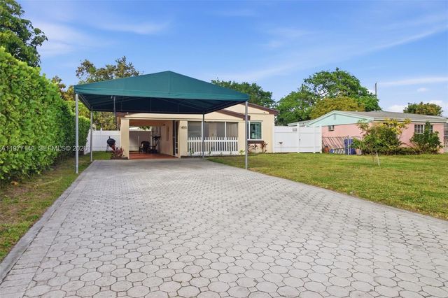 1455 NE 180th St, North Miami Beach, FL 33162