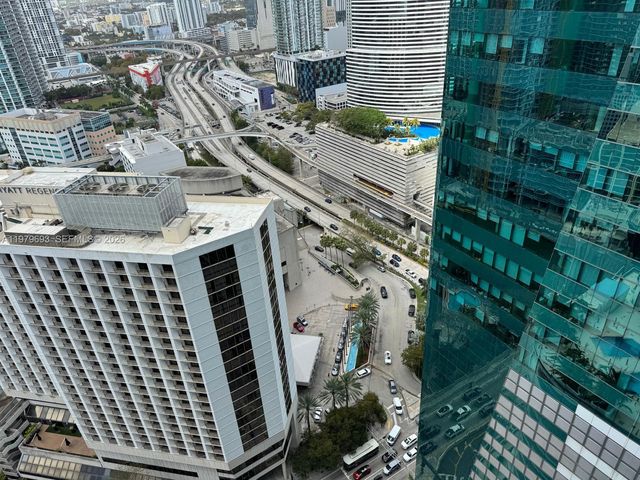 200 Biscayne Boulevard Way 3711, Miami, FL 33131