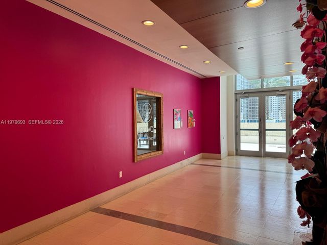 200 Biscayne Boulevard Way 3711, Miami, FL 33131