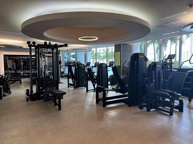 200 Biscayne Boulevard Way 3711, Miami, FL 33131