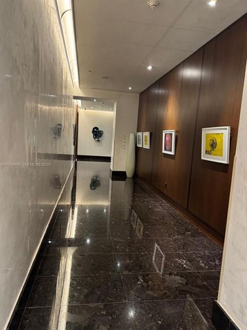 200 Biscayne Boulevard Way 3711, Miami, FL 33131