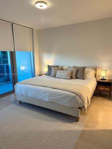 200 Biscayne Boulevard Way 3711, Miami, FL 33131