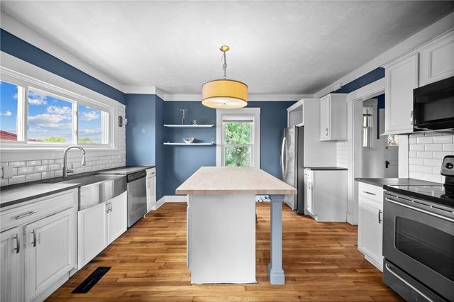 1406 Hampshire Ave, Beechview, PA 15216