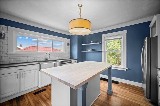 1406 Hampshire Ave, Beechview, PA 15216