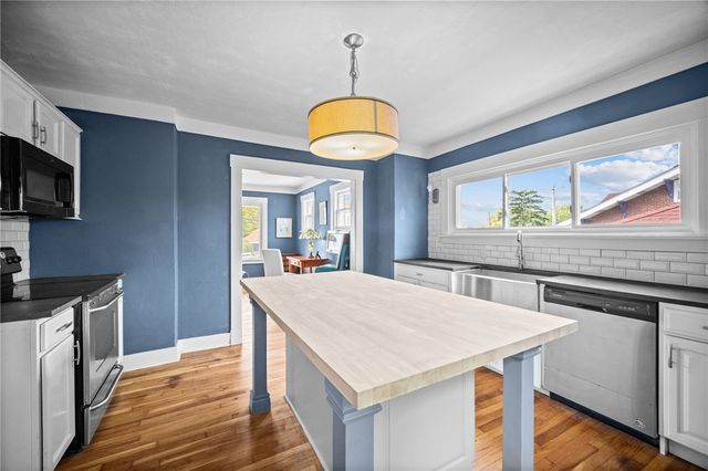 1406 Hampshire Ave, Beechview, PA 15216