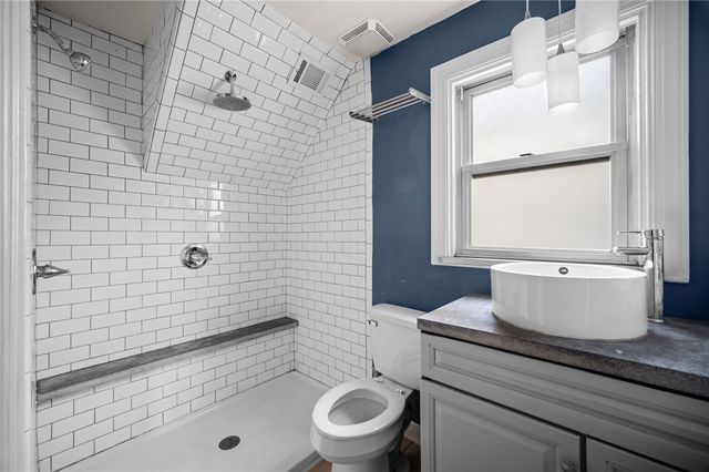 1406 Hampshire Ave, Beechview, PA 15216