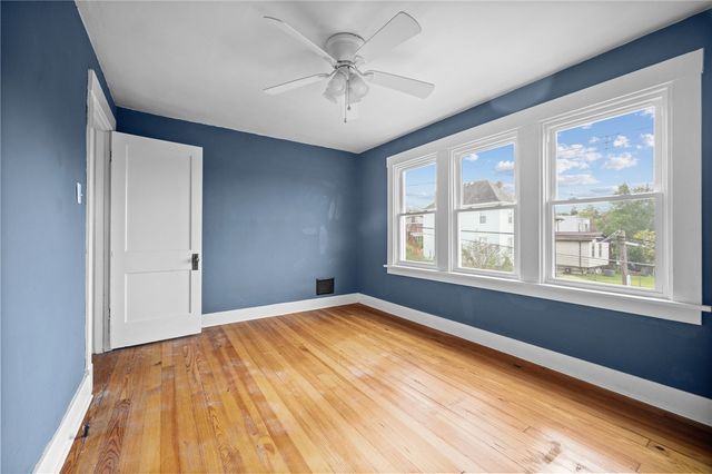 1406 Hampshire Ave, Beechview, PA 15216