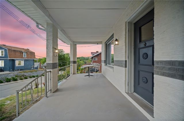 1406 Hampshire Ave, Beechview, PA 15216