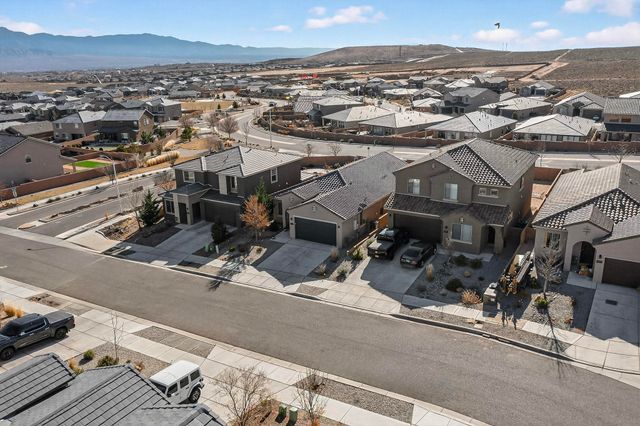 3111 Allyson Way NE, Rio Rancho, NM 87144