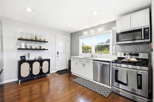 382 Johnson Avenue, Bohemia, NY 11716