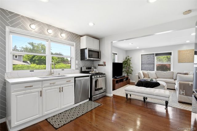 382 Johnson Avenue, Bohemia, NY 11716