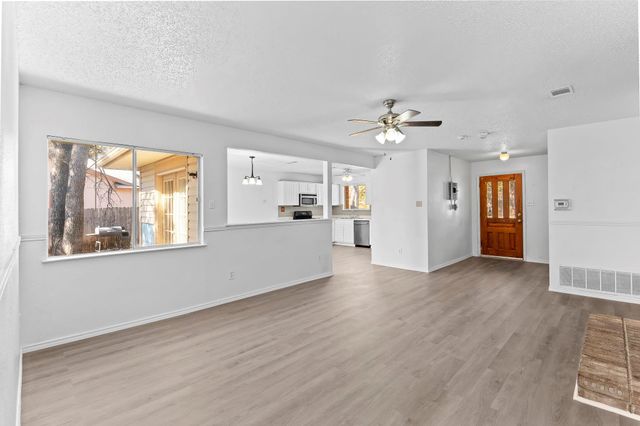 500 Honeysuckle DR, Cedar Park, TX 78613