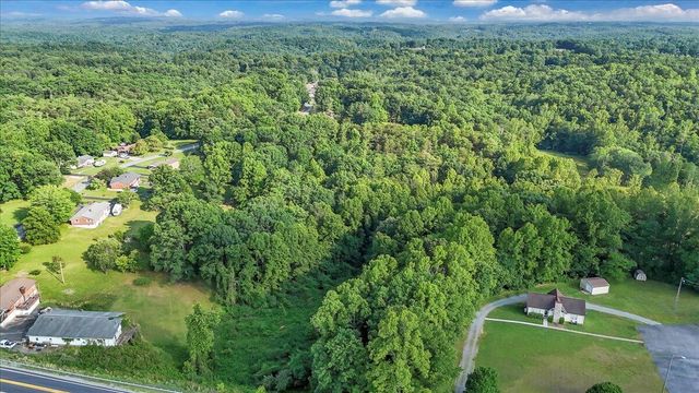 591 Wall Street ST, Bassett, VA 24055