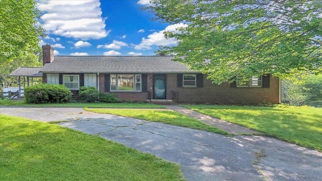 591 Wall Street ST, Bassett, VA 24055