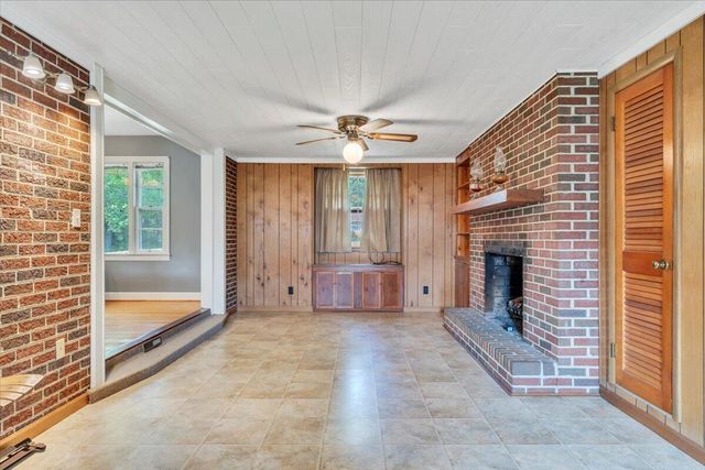 591 Wall Street ST, Bassett, VA 24055