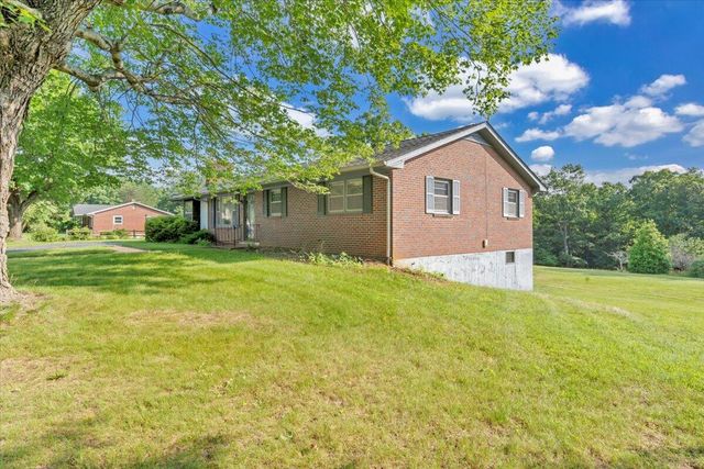591 Wall Street ST, Bassett, VA 24055
