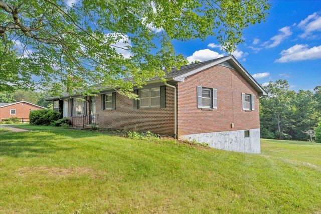 591 Wall Street ST, Bassett, VA 24055