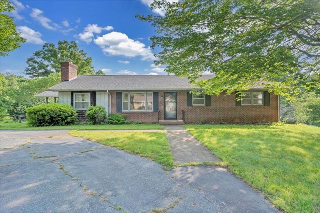 591 Wall Street ST, Bassett, VA 24055