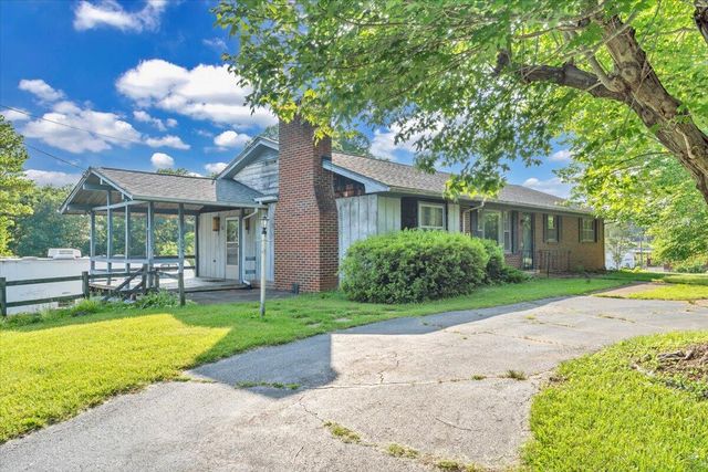 591 Wall Street ST, Bassett, VA 24055