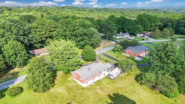 591 Wall Street ST, Bassett, VA 24055