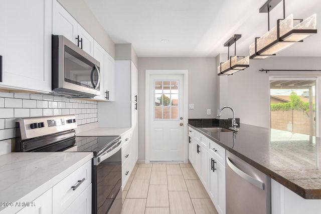 103 E DEL RIO Drive, Tempe, AZ 85282