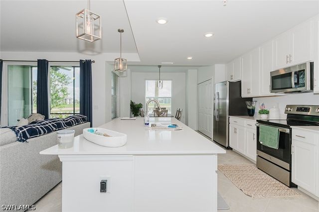 5433 DOUBLE EAGLE CIR 2915, Ave Maria, FL 34142