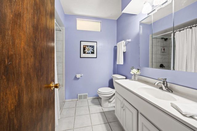N58W21816 Maclynn DRIVE, Menomonee Falls, WI 53051