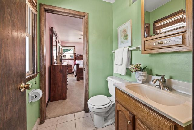 N58W21816 Maclynn DRIVE, Menomonee Falls, WI 53051