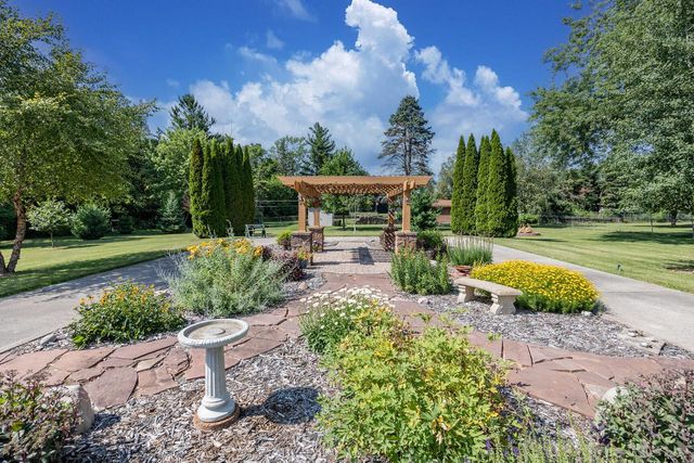 N58W21816 Maclynn DRIVE, Menomonee Falls, WI 53051